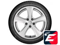 Шины GOODYEAR ULTRAGRIP PERFORMANCE + 235/55 R17 103V XL зимние нешипованные