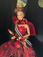 Кукла Barbie as the Queen of Hearts goes wild (Барби Королева Червей сходит с ума) с автографом дизайнера