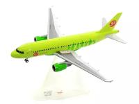 Herpa (Херпа) Модель самолета Airbus A319 S7 Airlines