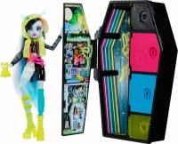 Кукла Фрэнки Штайн с гардеробом Monster High Doll and Fashion Set, Frankie Stein Doll, Skulltimate Secrets: Neon Frights