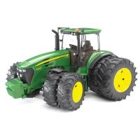 Трактор John Deere Bruder с двойными колёсами