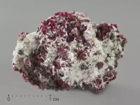 Кристаллы корунда красного в кристаллическом сланце, 2,4х2,2х1,4 см
