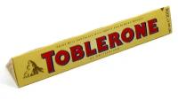 Toblerone молочный шоколад с нугой 100гр В упаковке 20 шт