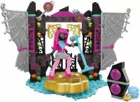 Набор сцена с куклой Mega Bloks Monster High