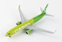 Gemini Jets Модель самолета Boeing 737-800BCF S7 Airlines