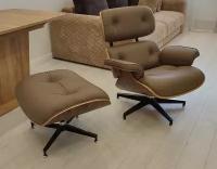 Коричневое кресло Lounge Eames Chair and Ottoman из натуральной кожи