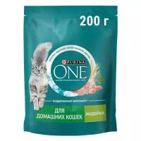 Сухой корм ONE для домашних кошек, индейка с цельными злаками 200 г 1521091