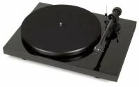 Виниловый проигрыватель Pro-Ject Debut Carbon III DC