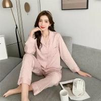 Пижама женская шелковая со штанами и рубашкой домашняя для дома и сна халат розовая XL
