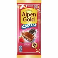 Шоколад молочный Alpen Gold Нежная клубника с клубничной начинкой и кусочками печенья Орео, 90г