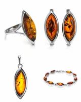 Комплект бижутерии AmberHandmade: браслет, подвеска, серьги, кольцо, янтарь