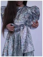 Leya.me Нарядное детское платье с голографическим принтом с пышными рукавами и поясом бантом 92