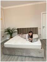 Двуспальная кровать с мягким изголовьем 160x200