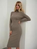 Платье вязаное женское офисное трикотажное платье лапша больших размеров Abby серо-коричневый S-M