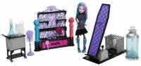 Игровой набор Монстр Хай Дизайнерская Лаборатория - Раскрась Монстра (Monster High Create-A-Monster Color-Me-Creepy Design Chamber)