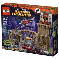 Конструктор LEGO DC Super Heroes 76052 Пещера Бэтмена, 2526 дет