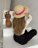 Женская шляпа/ Шляпа женская летняя c розовой лентой/ Шляпа пляжная / Трендовая шляпа с широкими полями