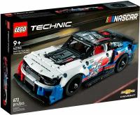 Конструктор LEGO Technic, NASCAR Next Gen Chevrolet Camaro ZL1 42153