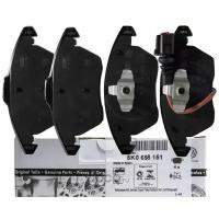 Дисковые тормозные колодки передние VOLKSWAGEN 5K0698151 (4 шт.)