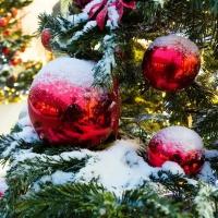 Елочная игрушка, новогодний декор на елку, украшение Шар диаметр 10 см, цвет красный глянцевый