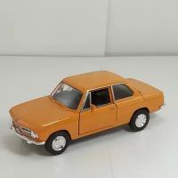 Металлическая машинка 1:34-1:39 BMW 2002 ti, оранжевый 43808D Welly