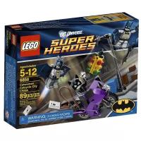 Конструктор LEGO DC Super Heroes 6858 Погоня за котоциклом Женщины-Кошки в городе