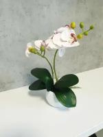 Искусственная орхидея в кашпо декор интерьера