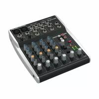 Микшерный пульт Behringer Xenyx 802S