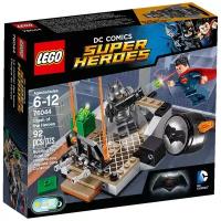 Конструктор LEGO DC Super Heroes 76044 Столкновение героев, 92 дет