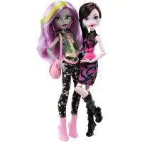 Набор кукол Monster High Дракулаура и Моаника Д'Кэй, 26 см, DNY33