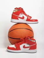 Кроссовки для мальчика Nike Air Jordan 1 Mid SE 