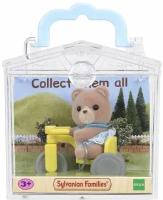 Игровой набор Sylvanian Families Младенец в сундучке 3340/4391A