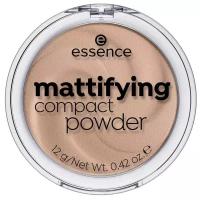 Эссенс / Essence - Пудра матирующая компактная Mattifying тон 30 Medium Beige 12 г