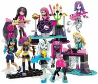 Набор с куклами Mega Bloks Monster High