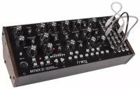 Moog Mother-32