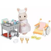 Игровой набор Sylvanian Families Медсестра с аксессуарами 2816/5094