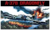 Модель самолет A-37B Dragon Fly 1:72