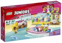 Конструктор LEGO Juniors День на пляже с Андреа и Стефани