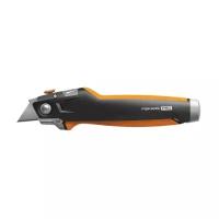 Монтажный нож FISKARS CarbonMax 1027226