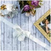 Браслет для свидетельницы невесты на свадьбу айвори с атласным бантом и жемчужной подвеской, на широкой атласной ленте