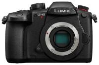 Беззеркальный фотоаппарат Panasonic Lumix DC-GH5 Mark II Body