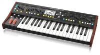 Behringer Deepmind 6 синтезатор, аналоговые VCF и VCA, 37 клавиш