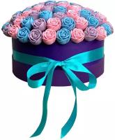 Подарок к пасхе шоколадные съедобные сладкие розы 73 шт. CHOCO STORY в Фиолетовой Шляпной коробке SH73-F-GRF