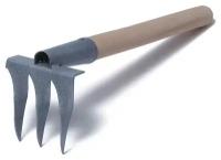 Грабли прямые, 3 витых зубца, длина 43 см, деревянная ручка