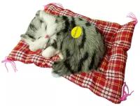 Фигурка Спящий котенок на коврике со звуком 