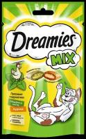 Лакомство для кошек Dreamies Подушечки