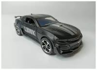 Коллекционная машинка игрушка металлическая Chevrolet Camaro с дымом для мальчиков масштабная модель 1:24 черная
