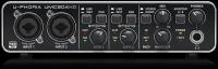 Аудиоинтерфейс Behringer UMC204HD