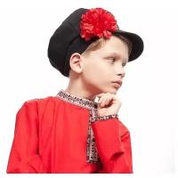 Картуз детский с цветком для мальчика красного цвета