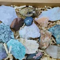 Коллекция минералов. Натуральные полудрагоценные и поделочные необработанные камни и минералы. 15 камней